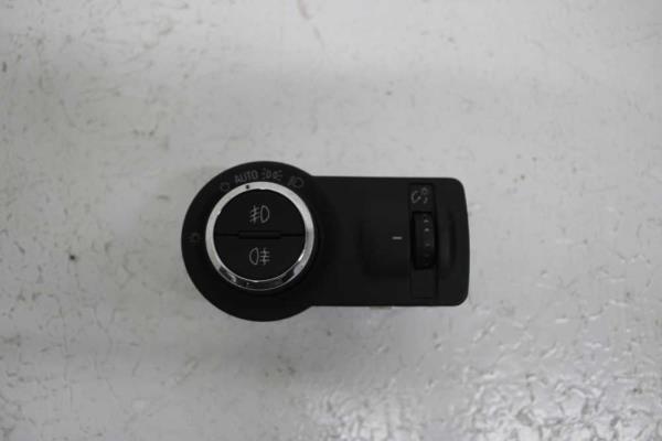 COMMODO OPEL ASTRA J (PHARE UNIQUEMENT) - Vue 1